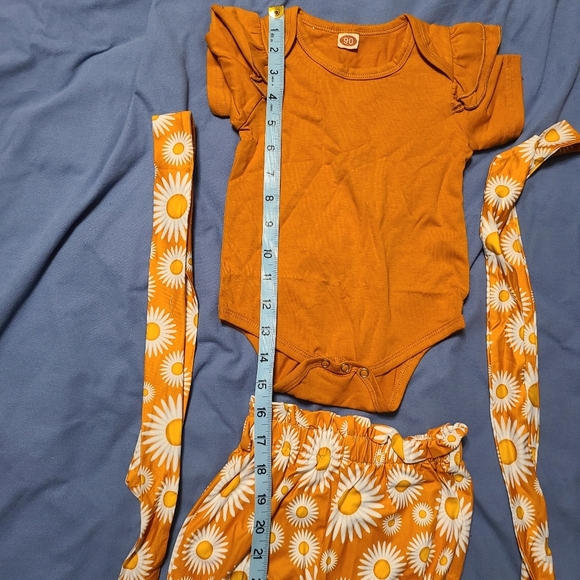 Girls no brand size 18 to 24 months 1 piece w/ shorts & 2 ties NWOT - Picture 3 of 11